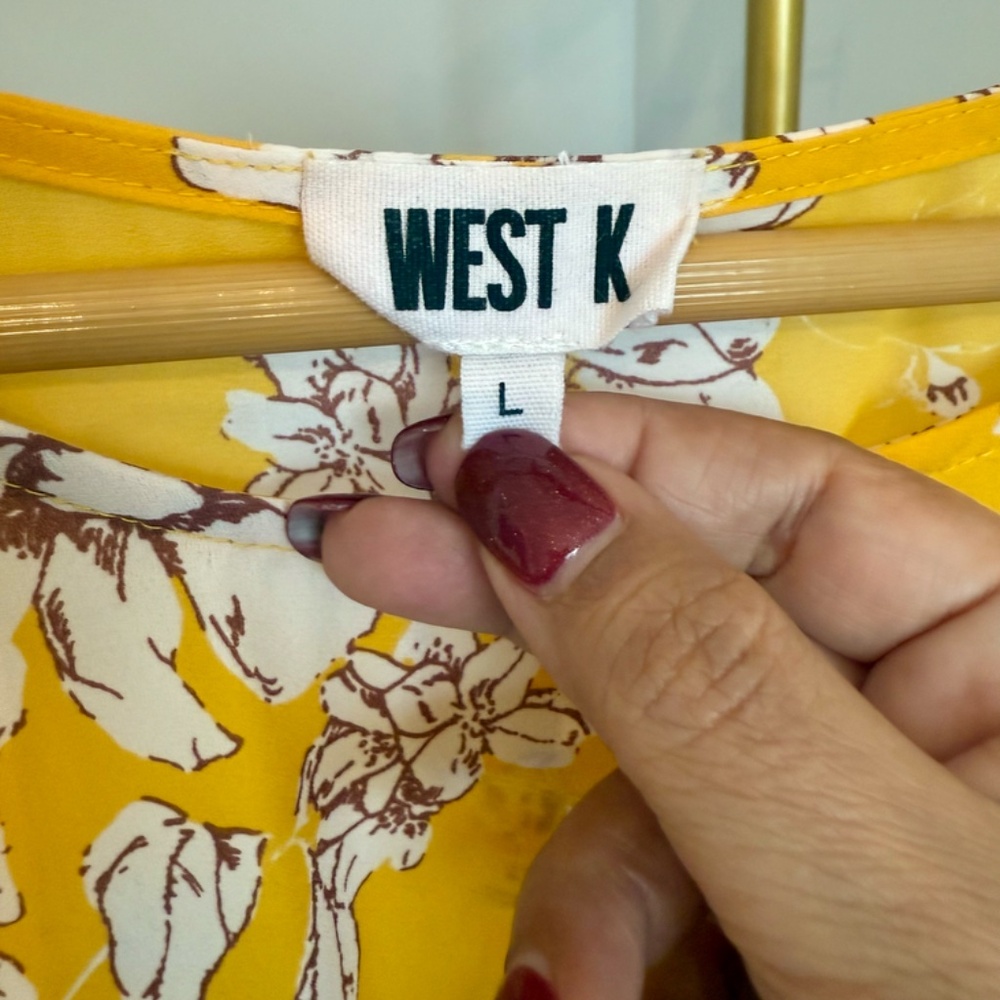 West K Valeria Ruffle Detail Dress (Stitch Fix) – Size L – Yellow Gold Floral - Picture 7 of 7